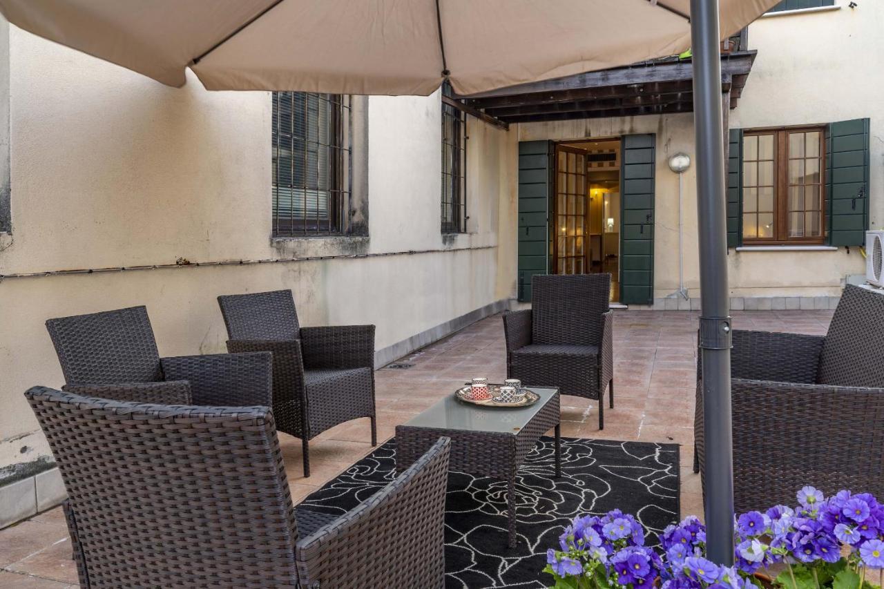 Tolentini Canal View & Terrace By Wonderful Italy Veneţia Exterior foto